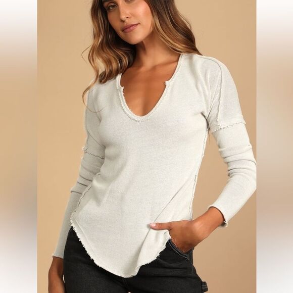 Free People Sweaters - FREE PEOPLE come And Get It Top in Sweater Weather